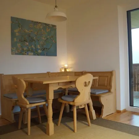 アパート Familie Alt Rinn, Innsbruck *